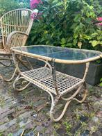 Rotan stoel + tafeltje, Ophalen, Gebruikt, Bruin, Eén