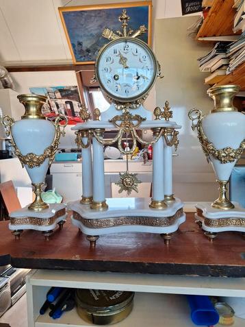 Pendulestel  beschikbaar voor biedingen