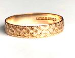 Gouden vintage ring bewerkt band maat 17,5, Gebruikt, Ophalen of Verzenden, 17 tot 18, Dame