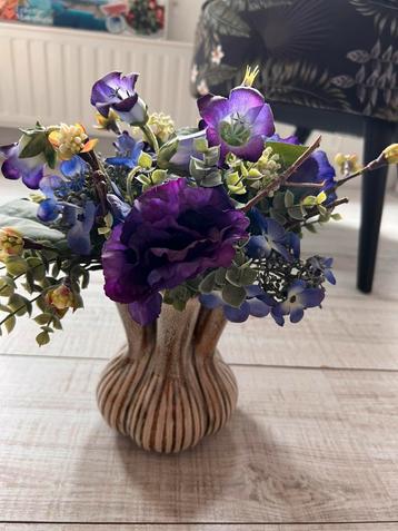 Tulpenvaas met zijden boeket blauw beschikbaar voor biedingen