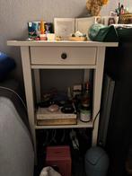 IKEA Hemnes Nachtkastje z.g.a.n. - Wit, Huis en Inrichting, Minder dan 55 cm, Gebruikt, Ophalen of Verzenden, 60 cm of meer
