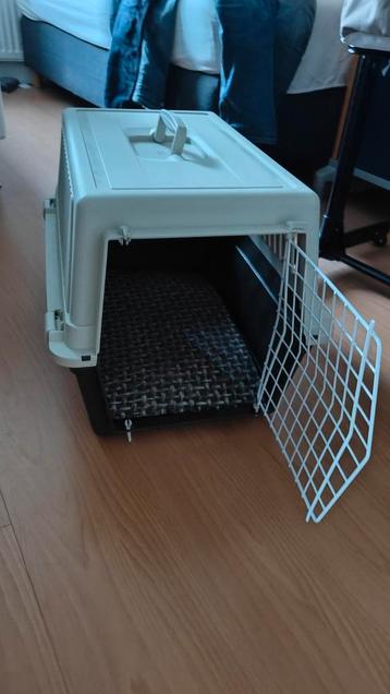 Ferplast katten vervoersbox XL + afneembaar matje +-60*40cm beschikbaar voor biedingen