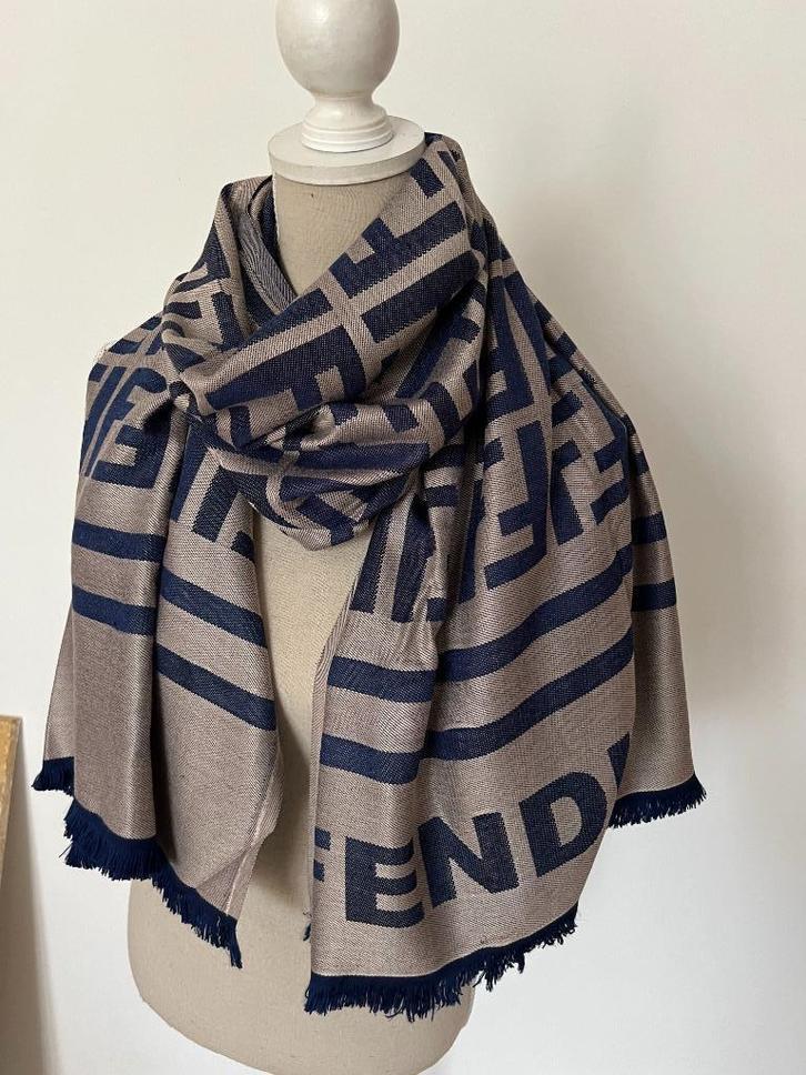 nieuw FENDI by Maserati sjaal wol/zijde unisex ORIGINEEL, Kleding | Dames, Mutsen, Sjaals en Handschoenen, Nieuw, Sjaal, Maat 46/48 (XL) of groter