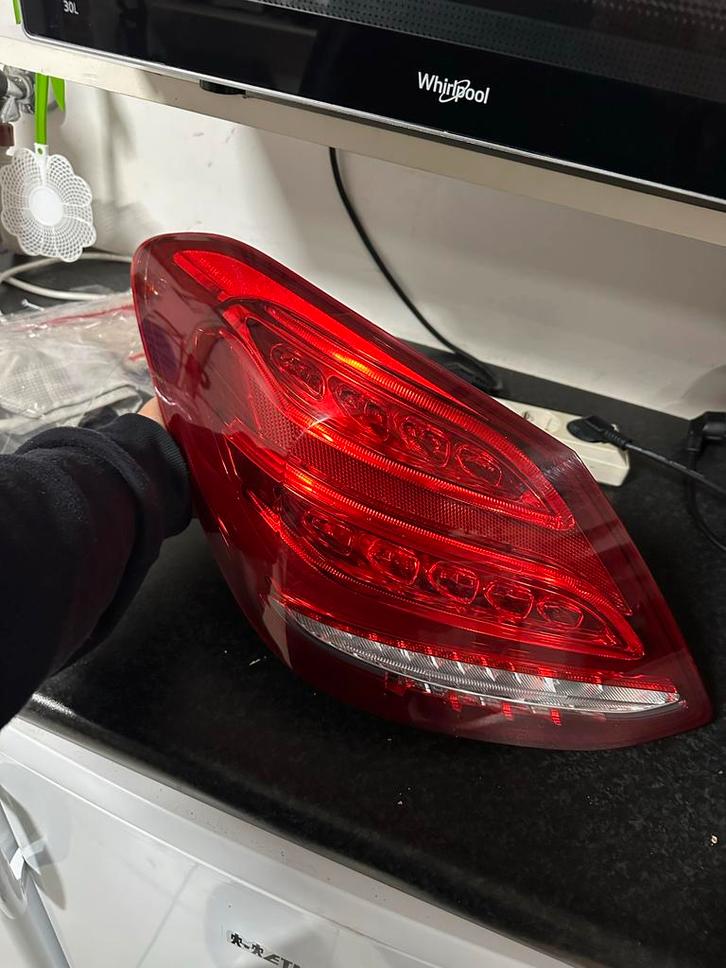 Achterlicht Mercedes-Benz W205, Auto-onderdelen, Verlichting, Mercedes-Benz, Gebruikt, Ophalen of Verzenden