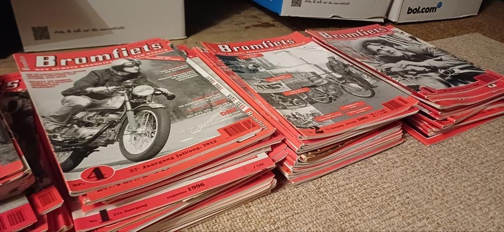 Bromfiets tijdschriften - diverse jaargangen, Ophalen, Gelezen, Diverse, Algemeen