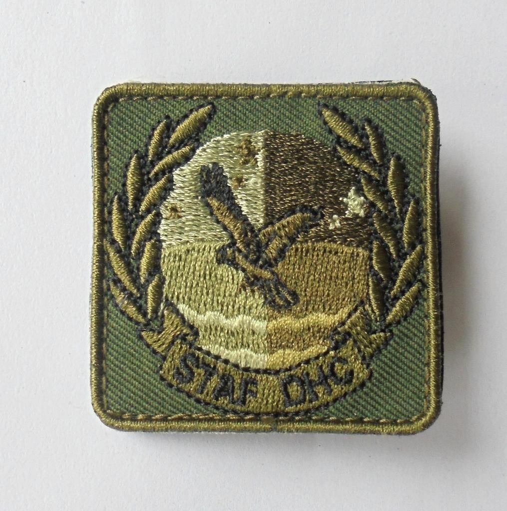 Borst embleem STAF DHC 5x5., Ophalen of Verzenden, Luchtmacht, Nederland, Embleem of Badge