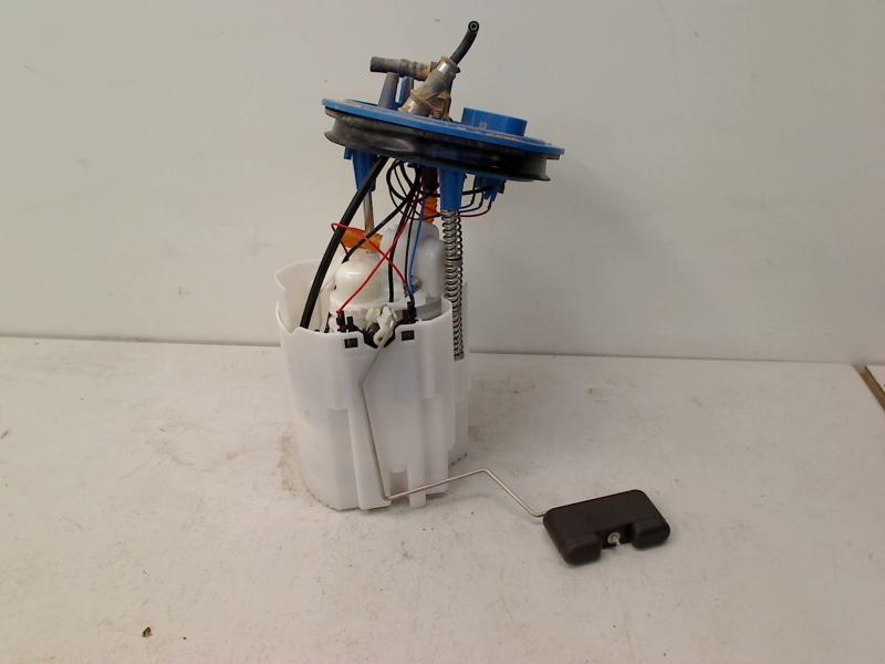 Brandstofpomp Elect. Golf Sportsvan (AUVS) 2014, Gebruikt, Volkswagen, Volkswagen AG, Kundenbetreuung@volkswagen.de