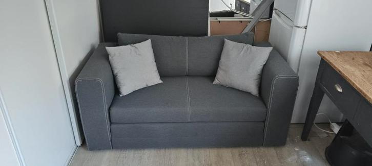 IKEA Askeby slaapbank – zo goed als nieuw + extra kussens, Huis en Inrichting, Slaapkamer | Slaapbanken, Zo goed als nieuw, 140 cm