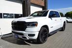 Dodge RAM 1500 5.7 V8 Crew Cab Laramie, 12 inch scherm, Auto's, Dodge, Automaat, Gebruikt, 5654 cc, Leder en Stof