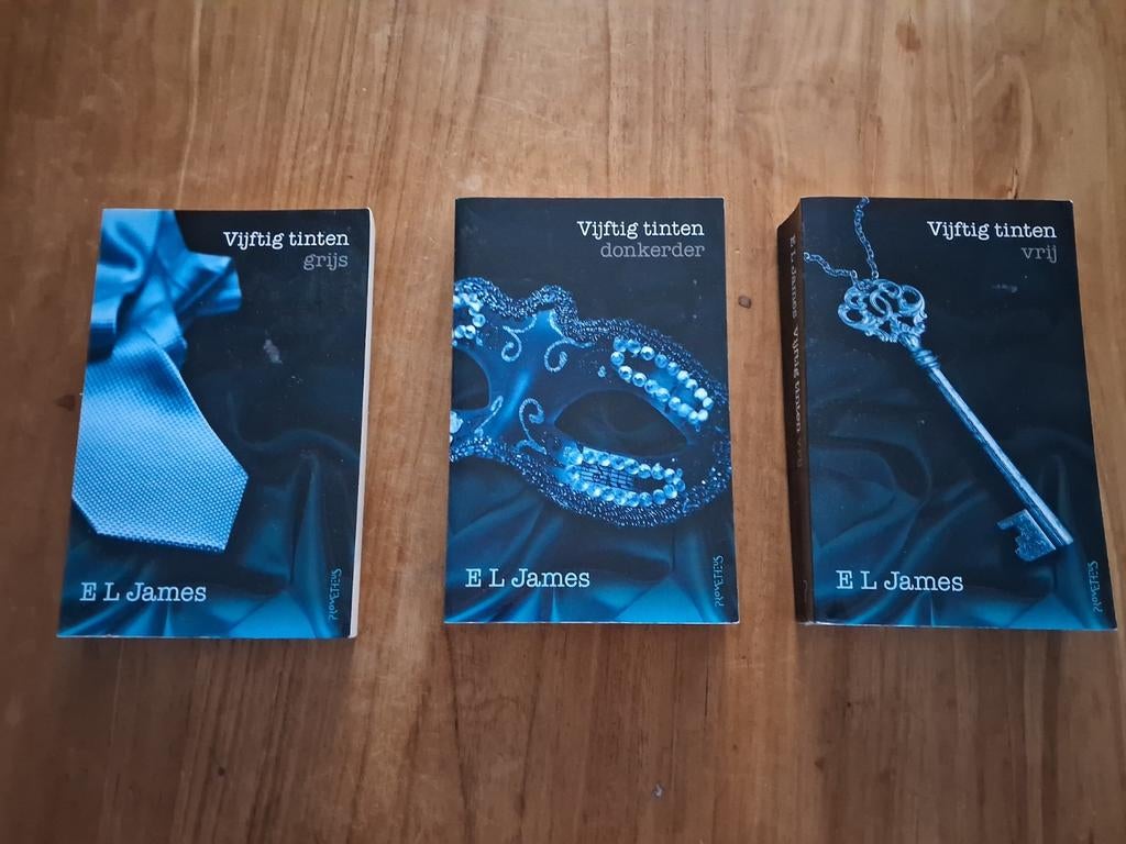 Boeken vijftig tinten
3 delen
Igs, Boeken, Ophalen of Verzenden