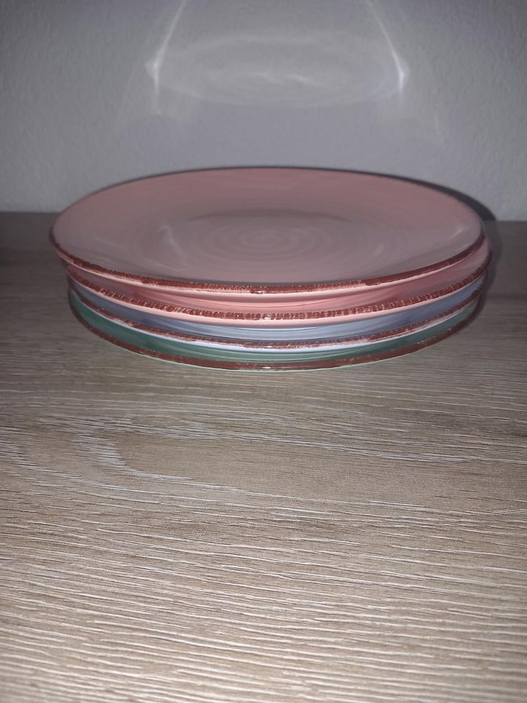 Servies 4 stuks, Ophalen of Verzenden, Zo goed als nieuw, Overige stijlen, Bord(en)