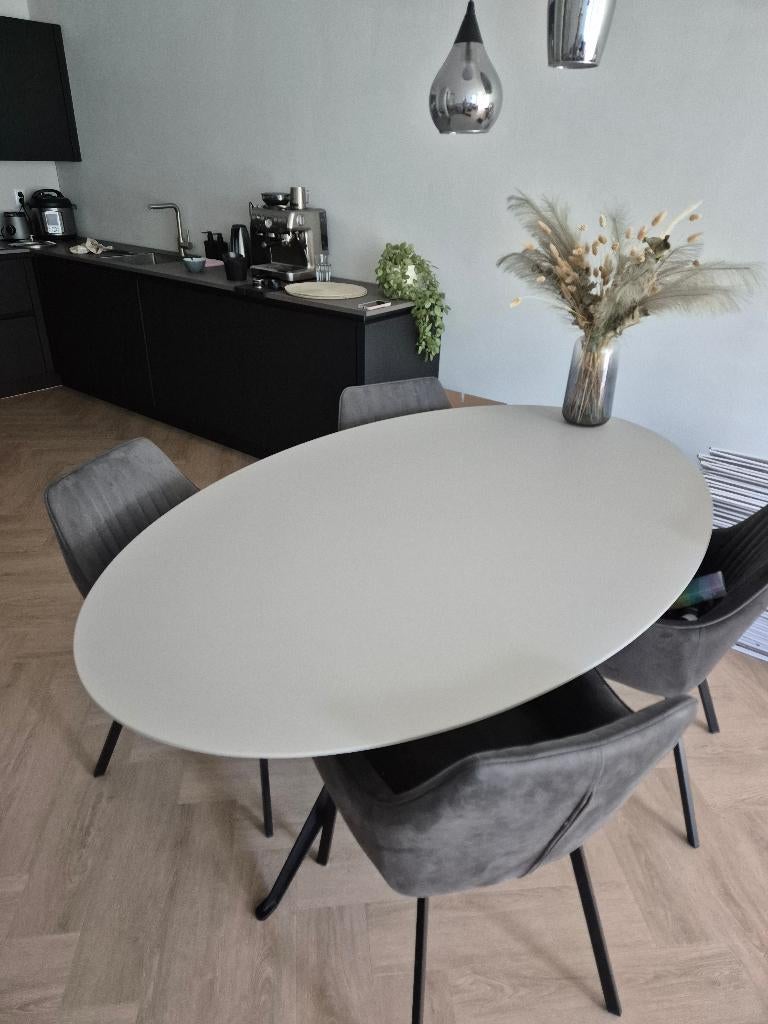 Goossens eettafel, Huis en Inrichting, Tafels | Eettafels, Ophalen, 100 tot 150 cm, Zo goed als nieuw, 150 tot 200 cm