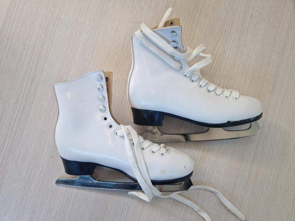 Kunstschaatsen, maat 36. Ongebruikt, Sport en Fitness, Schaatsen, Nieuw, Kunstschaatsen, Ophalen, Overige merken