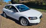 Volvo C30 1.6 2010 Wit nieuwe Apk en complete distributieset, Voorwielaandrijving, 1596 cc, Stof, 4 cilinders
