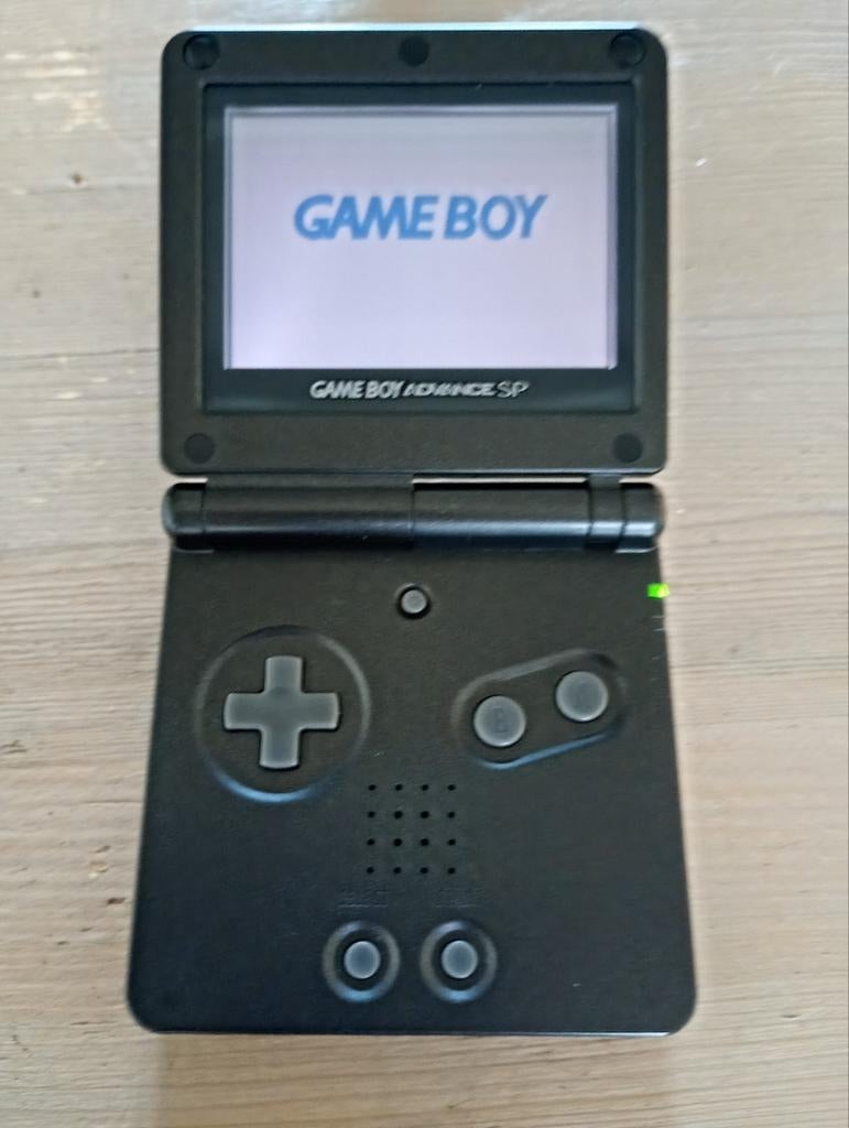 Nintendo Game Boy Advance SP AGS-001 Zwart + Lader, Ophalen of Verzenden, Gebruikt, Game Boy Advance SP