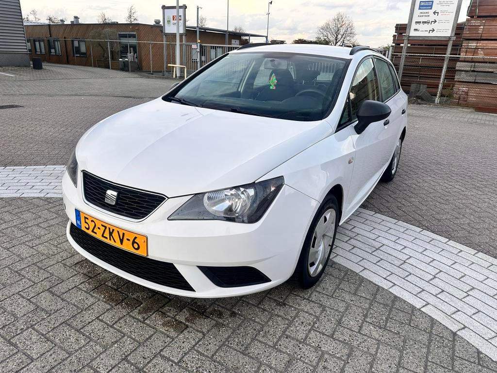Seat Ibiza 1.2 44KW ST 2013 Wit Meeneemprijs, Auto's, Voorwielaandrijving, 40 €/maand, 1198 cc, Stationwagon