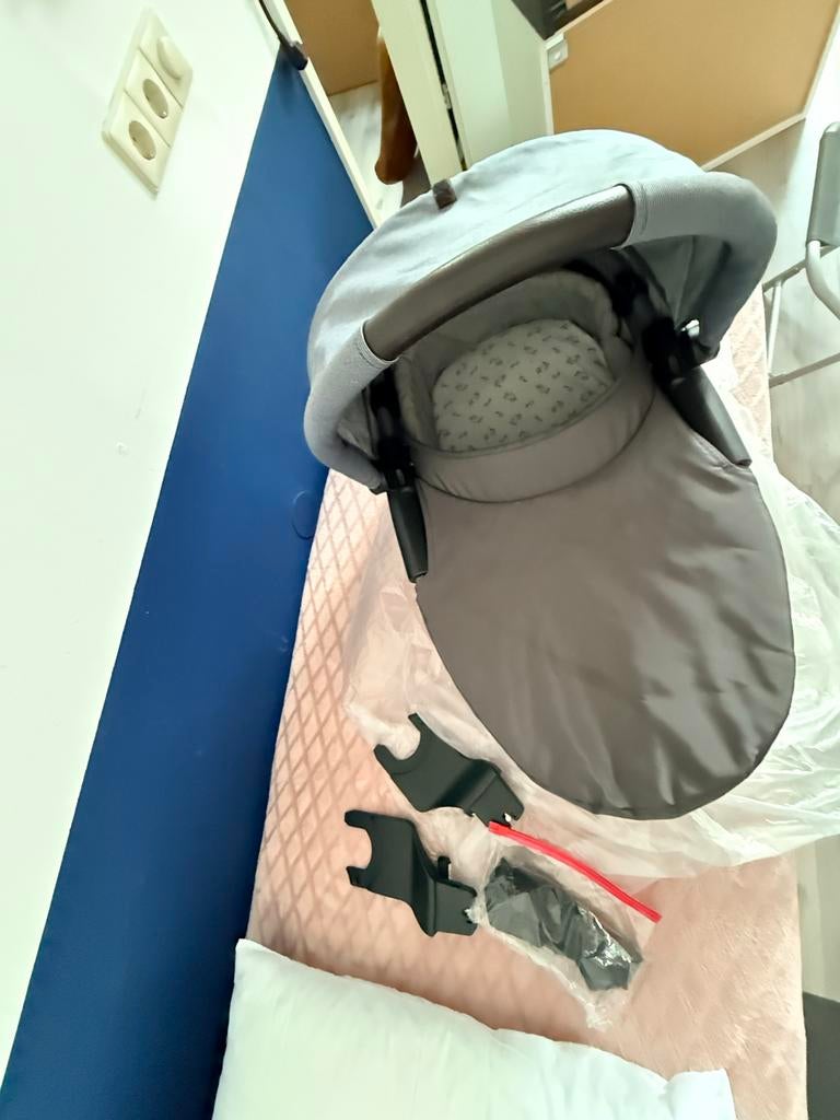 Mutsy Evo 2-in-1 kinderwagen met reiswieg en voetenzak, Ophalen, Gebruikt, Combiwagen, Met reiswieg