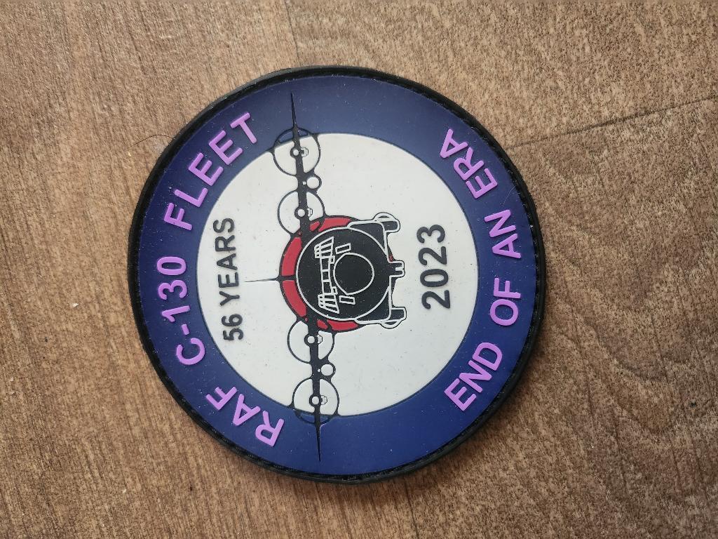Patch Embleem C-130 Hercules RAF 2023 Falcon Leap, Ophalen of Verzenden, Landmacht, Nederland, Embleem of Badge