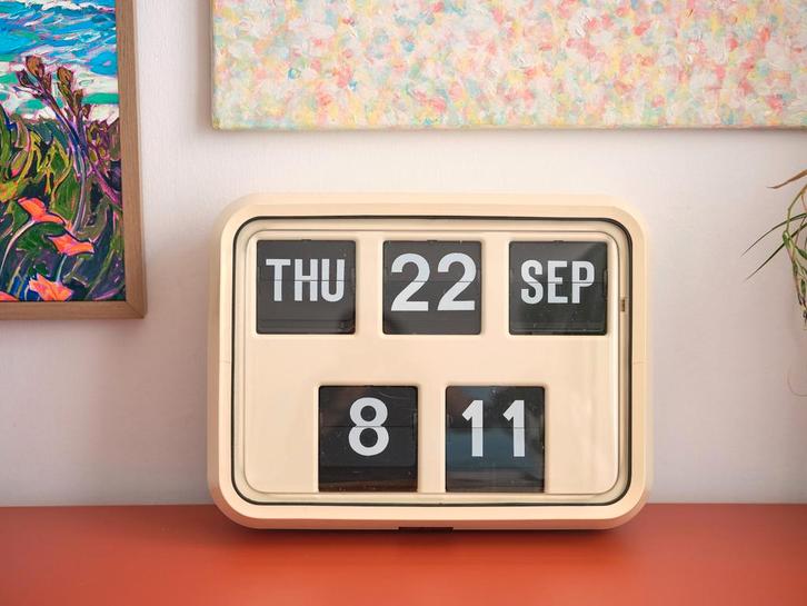 Vintage Flip Klok  - Flip over - mooi design object, Huis en Inrichting, Woonaccessoires | Klokken, Gebruikt, Wekker of Tafelklok