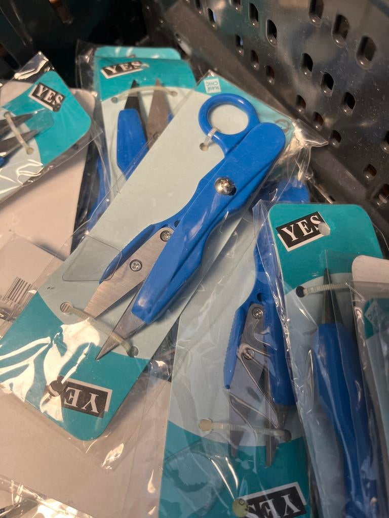 Partij van 150 knutsel schaartjes - Nieuw in verpakking, Geschikt voor snijden, Overige thema's, Gereedschap of Toebehoren, Nieuw