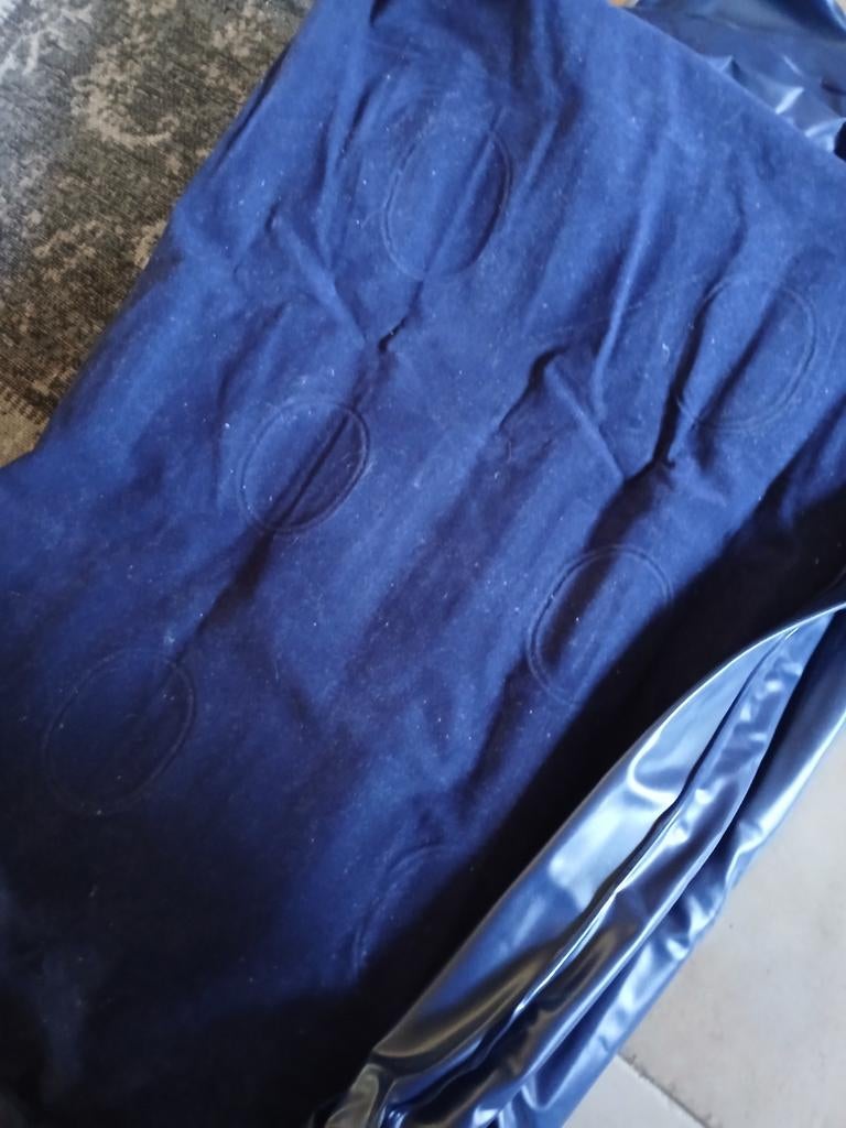 2x 1pers.luchtbed met velours boven kant., Ophalen, Zo goed als nieuw