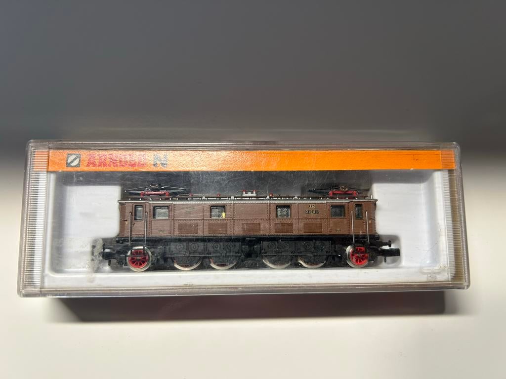 Arnold N 2457 OVP I.Z.G.S, Hobby en Vrije tijd, Modeltreinen | N-Spoor, Arnold, Ophalen of Verzenden, Zo goed als nieuw, Analoog