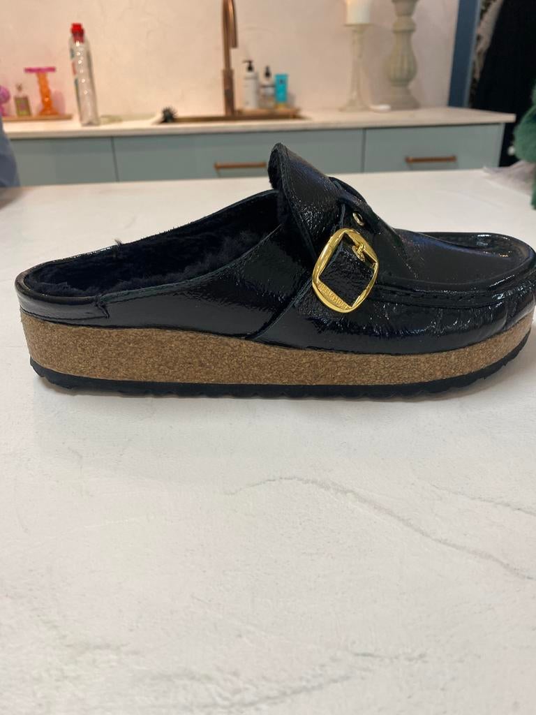 Birkenstock buckley shearling 39, Zwart, Zo goed als nieuw, Sandalen of Muiltjes, Ophalen of Verzenden