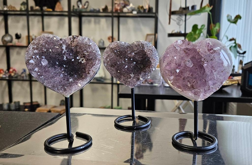 Amethist harten op standaard, Verzamelen, Mineralen en Fossielen, Ophalen of Verzenden