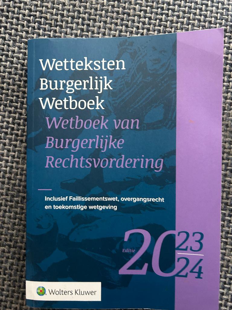 Wetteksten Burgerlijk Wetboek/Wetboek 2023-2024, Verzenden, Zo goed als nieuw, Overige niveaus, Wolters Kluwer