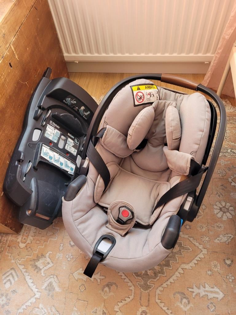 BeSafe iZi Go Modular i-Size autostoel met Isofix base, Kinderen en Baby's, Autostoeltjes, Overige merken, Zo goed als nieuw, Isofix