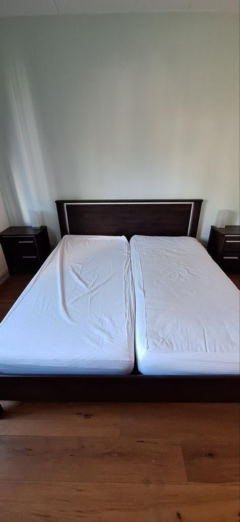 Tweepersoonsbed (hout) incl nachtkastjes&Auping spiraalbodem, Gebruikt, Bruin, Tweepersoons, Ophalen of Verzenden