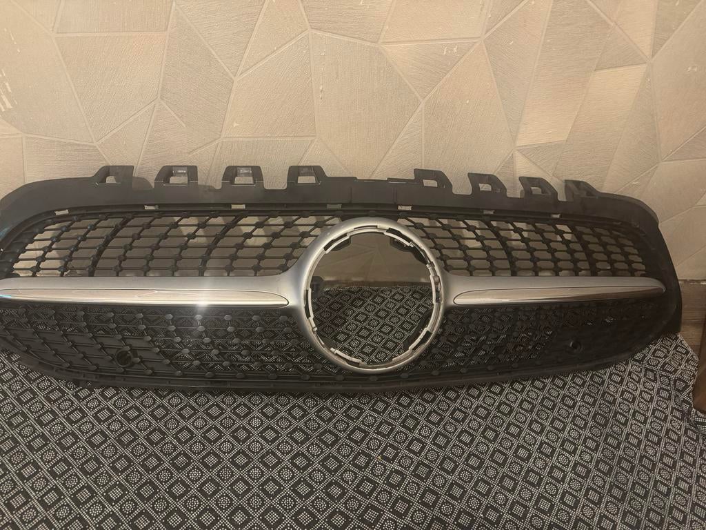 Mercedes voorgrille origineel - Zwart/Zilver, Auto-onderdelen, Ophalen of Verzenden, Nieuw, Voor, Mercedes-Benz