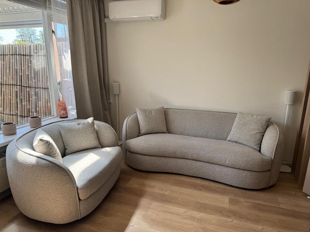 ZGAN (5 maanden) Enzio 3,5-zits bank en draaibare loveseat, Ophalen, 75 tot 100 cm, Zo goed als nieuw, Rechte bank