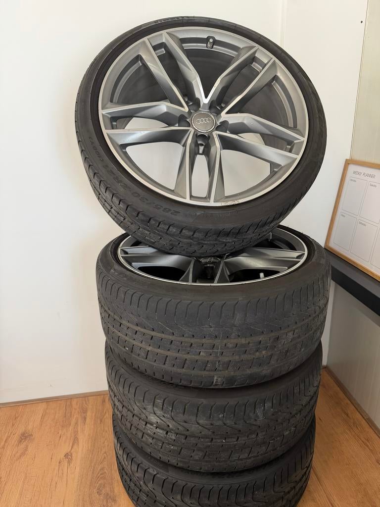 Originele Audi RS6 velgen met Bridgestone banden (DOT 24), Ophalen, Gebruikt, 285 mm, Banden en Velgen