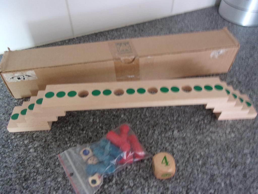 Houten Spel "BRUGGETJE LOPEN" van Janbibejan, Ophalen of Verzenden, Zo goed als nieuw, Janbibejans