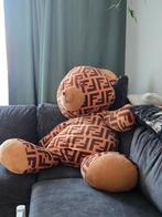 Grote knuffelbeer met Fendi-print, Ophalen, Zo goed als nieuw, Beer