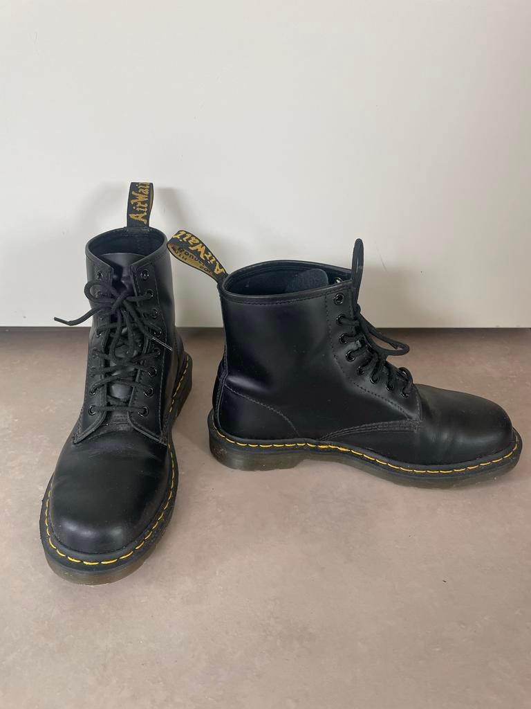 Dr. Martens maat 42. Paar keer gedragen., Kleding | Dames, Ophalen of Verzenden, Gedragen, Zwart, Lage of Enkellaarzen