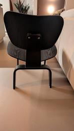 Mid Century Lounge Stoel - Zwart Hout, Huis en Inrichting, Ophalen, Gebruikt, Minder dan 75 cm, Mid-Century Modern