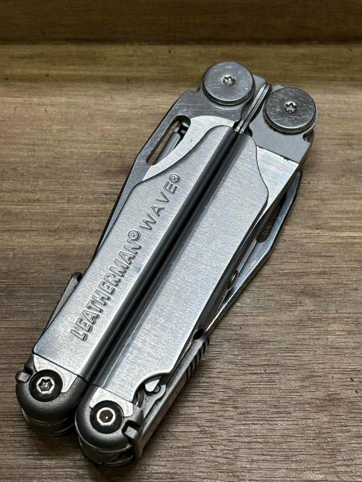 Leatherman Wave Multitool - Zeer Compleet en Robuust, Caravans en Kamperen, Kampeergereedschap, Gebruikt, Ophalen of Verzenden