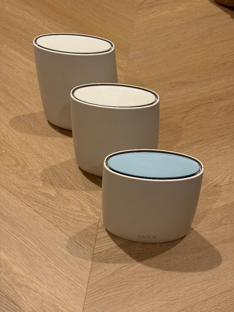 Netgear Orbi RBK53 mesh wifi set, router + 2 satellites, Verzenden, Zo goed als nieuw, Netgear Orbi