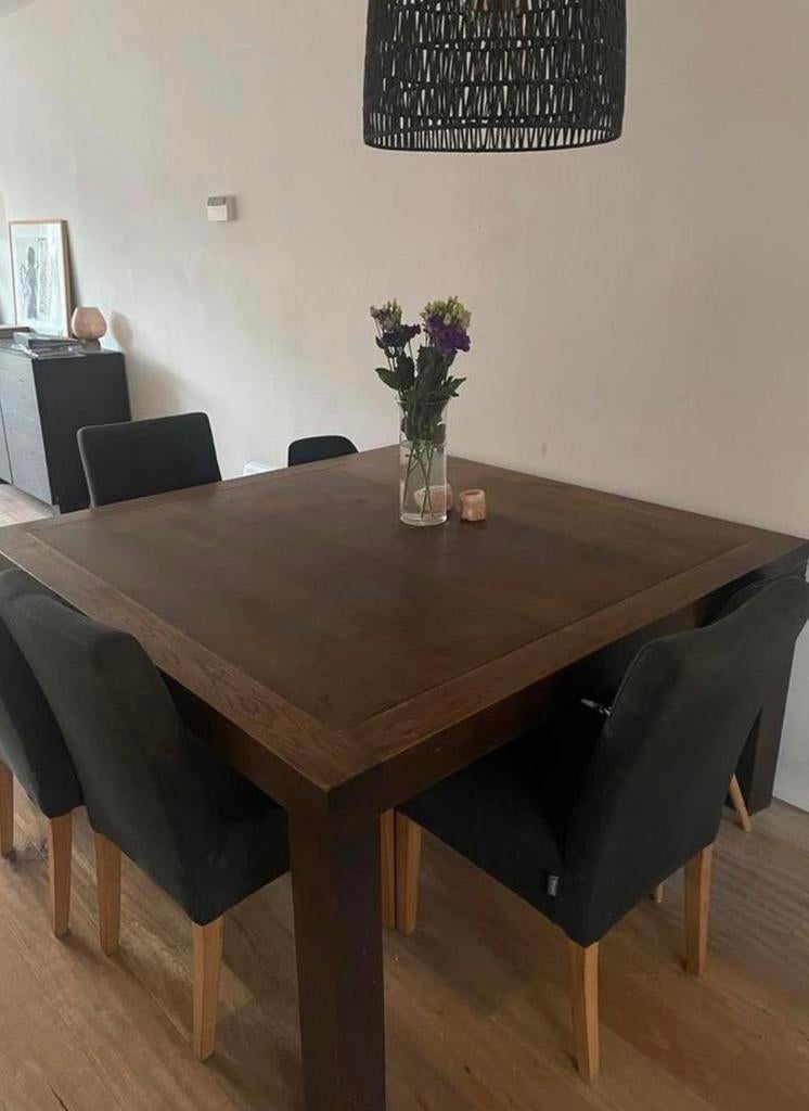 Gratis tafel House of Mayfower, Ophalen, Gebruikt, 6 tot 8 stoelen