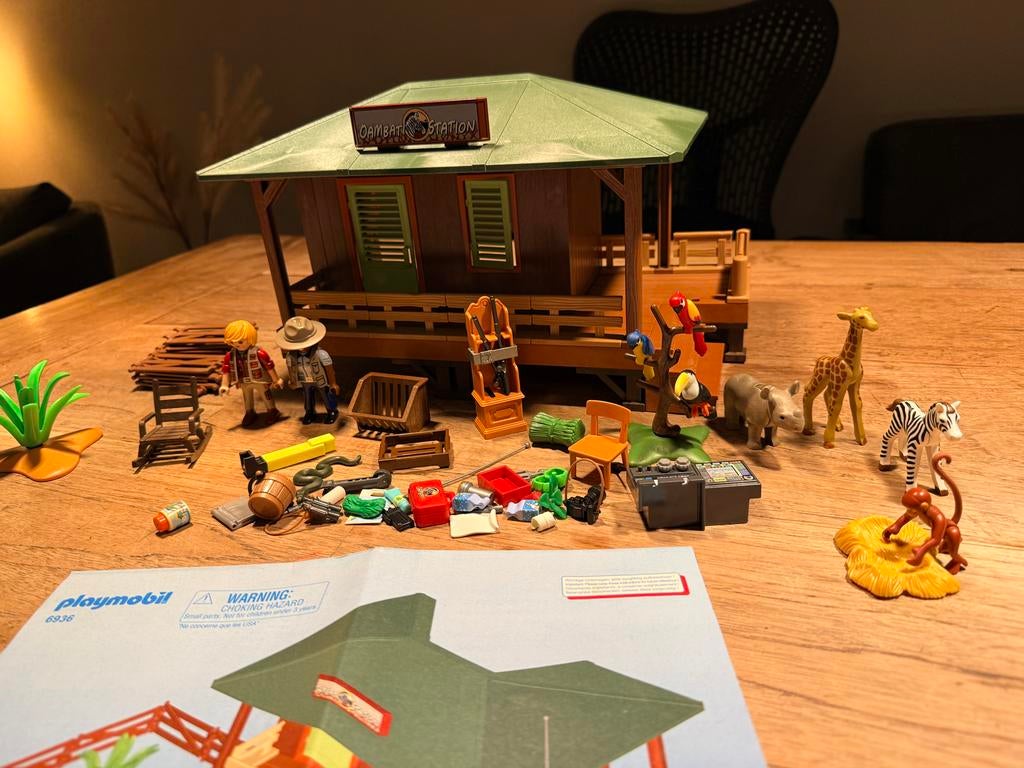 Playmobil 6936 Wildernis Station met Dieren en Figuren, Kinderen en Baby's, Speelgoed | Playmobil, Ophalen of Verzenden, Gebruikt