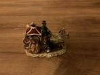 Porseleinen Koets met Ruiter, Man en Vrouw Beeldje, Ophalen of Verzenden, Gebruikt, Mens