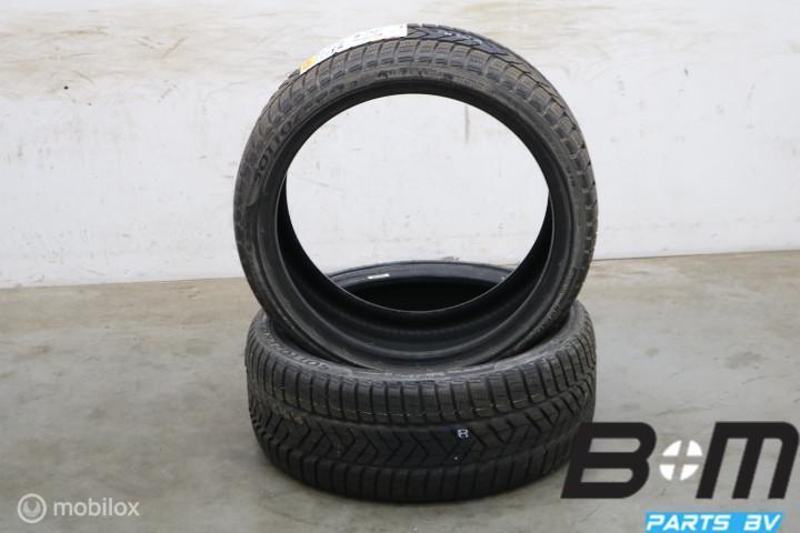NIEUW! 235/35/19 winterbanden Pirelli Sottozero 3 R01 ., 19 inch, Gebruikt, Winterbanden, 235 mm