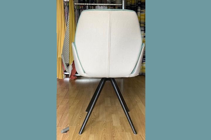 1 eetkamerstoel NU, Ophalen, Overige kleuren, Zo goed als nieuw, Stof