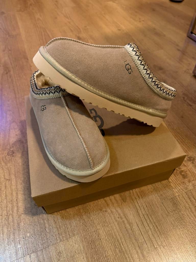 UGG Tasman (38), Bruin, Nieuw, Ophalen of Verzenden, Pantoffels of Sloffen