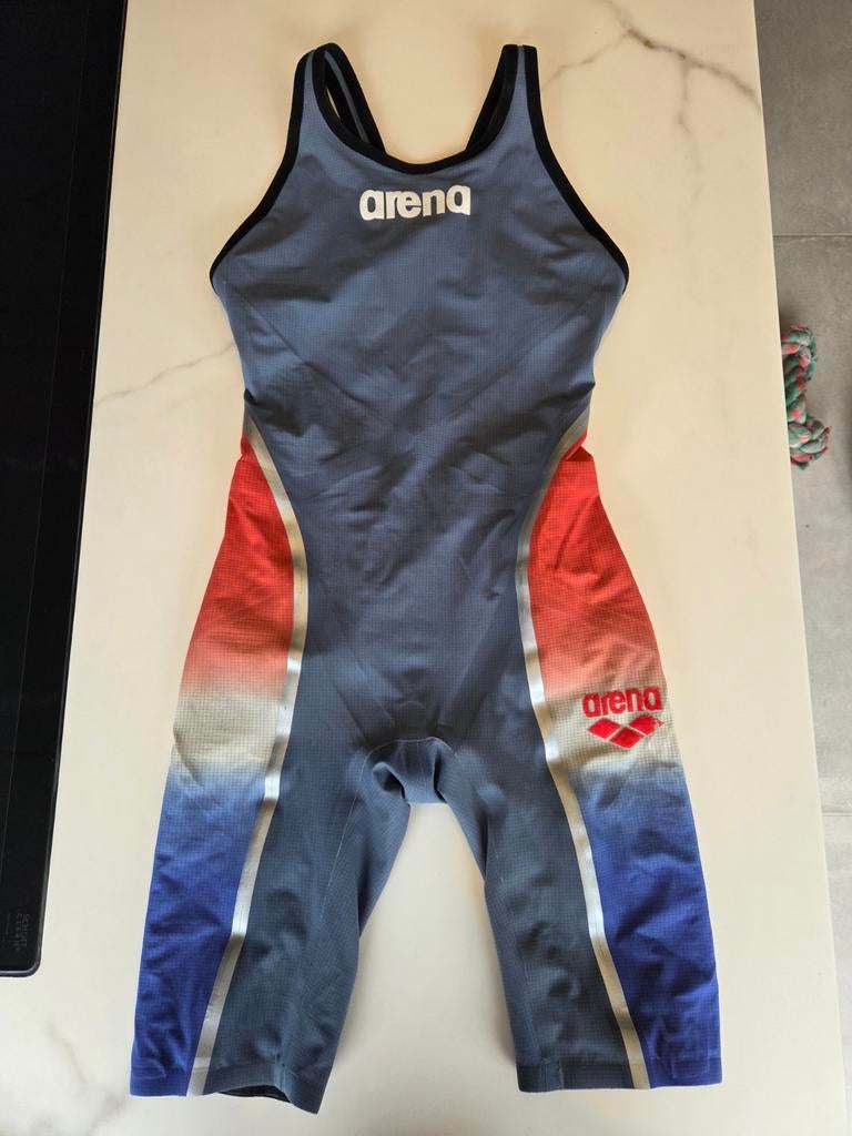 Arena Carbon Ultra D32 US/UK28, Arena, Badpak, Ophalen of Verzenden, Grijs