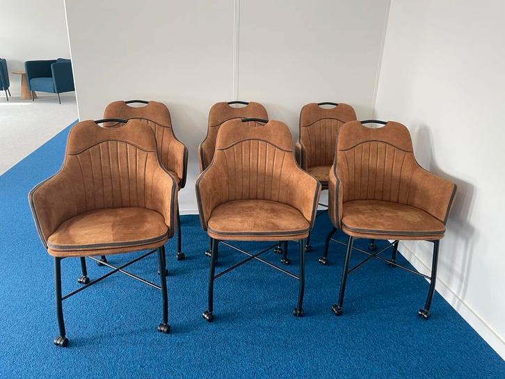 Zes cognac eetstoelen Daira van Zitmaxx, Huis en Inrichting, Stoelen, Zo goed als nieuw, Vijf, Zes of meer stoelen, Stof, Bruin