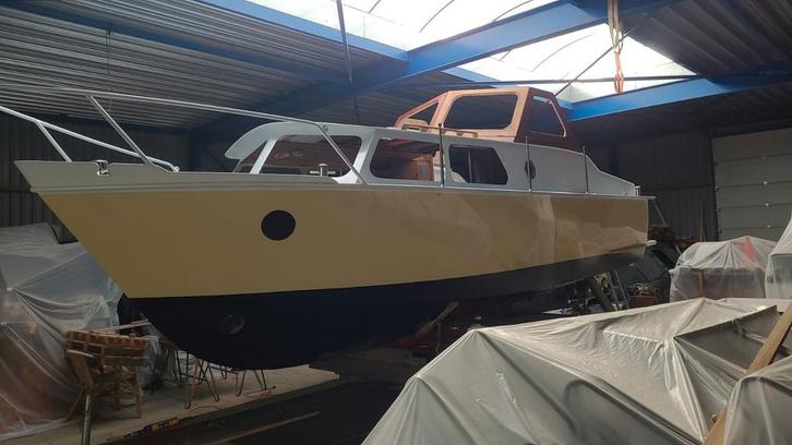 Stalen motorboot, Watersport en Boten, Motorboten en Motorjachten, Gebruikt, Staal, 6 tot 9 meter, Diesel, Binnenboordmotor, 50 pk of meer