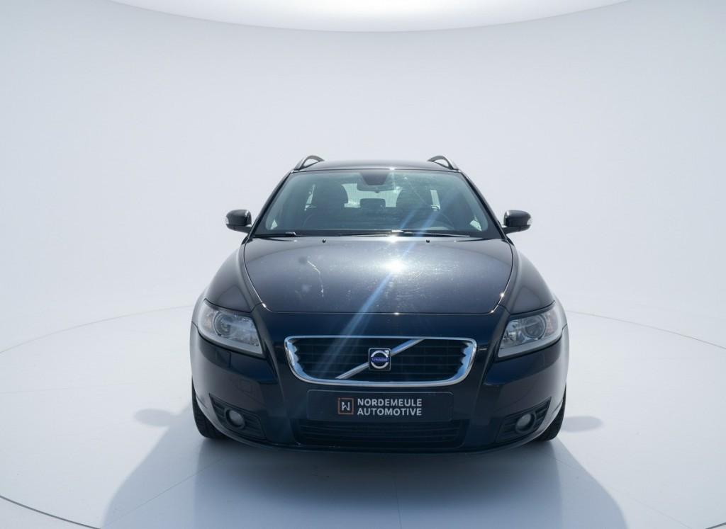 Volvo V50 2.4 D5 EDITION I, Cruise, Trekhaak, AUT, Auto's, Volvo, Gebruikt, 1436 kg, Zwart, Diesel